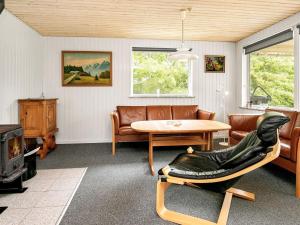 6 person holiday home in Ulfborg
