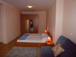 Triple Room with Shower room in Penzion Zelený Dvor