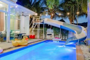 Near Beach Two Pool villa 2