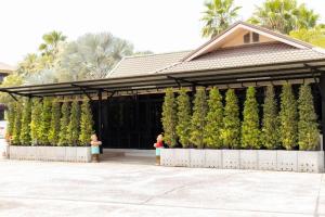 Manee Sangkha Hotel