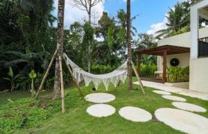 Ubud Magnificent 6 BR Infinity Pool Villa