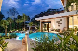 Ubud Magnificent 6 BR Infinity Pool Villa