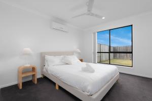 Scandi Calm - Sleek 1BD Duplex near Everything