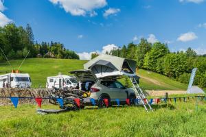 Zwalisko Camper Park Parcela na Namiot