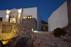 Chora, Amorgos, 84008, Greece.