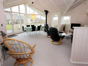 8 person holiday home in Hadsund