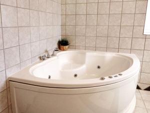 8 person holiday home in Hadsund