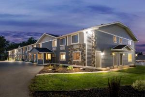 Super 8 by Wyndham Alexandria MN