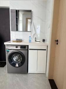 Touch the sky apartment