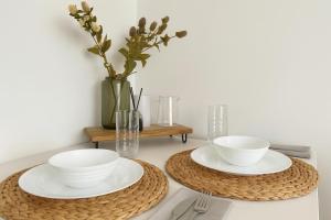 nook I Airport apartments