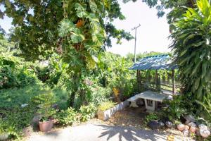 OYO 75372 Flight hut hotel