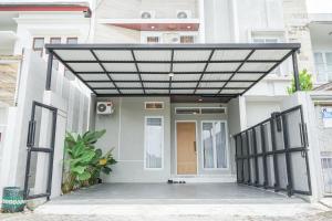 Griya Mahoni Palagan Homestay Jogja - 3hvězdičkové hotely ve městě Ngaglik