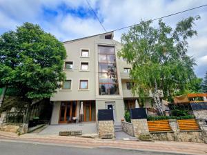 APARTMANSKI SMEŠTAJ SOLARIS kod Aqua Parka Studio Apartmani