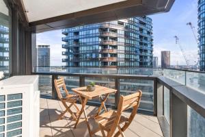 10N Abnb-Style Apt River View with Pool & Gym and 2 Parking Near Tram & DFO