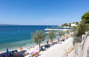 4 Bedroom Amazing Apartment In Dugi Rat