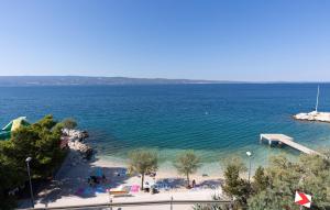 4 Bedroom Amazing Apartment In Dugi Rat