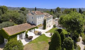 Domaine des Fleurs - 8 bedroom estate with private tennis court - 4hvězdičkové hotely ve městě Grasse