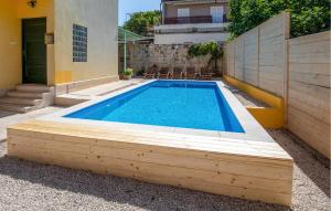 Gorgeous Apartment In Bacina