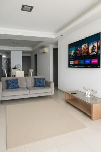 Relax by the sea in Manta