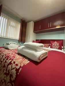 Spacious 3-Bedroom Family Home in Oxford