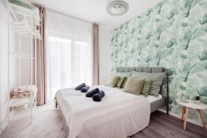 Chic & Comfort Apartment with Balcony