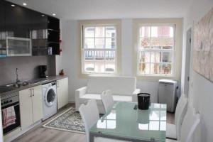 Sunday Lovers - FB - 96