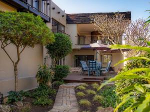 8 On Penny Guesthouse