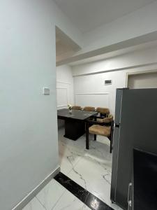 Spacious 3-Bedroom, 4 Beds in Kilimani , Walk to Malls