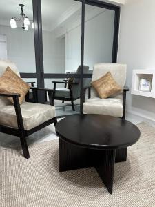 Spacious 3-Bedroom, 4 Beds in Kilimani , Walk to Malls