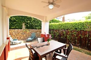 Villa Garnet by Rentalole