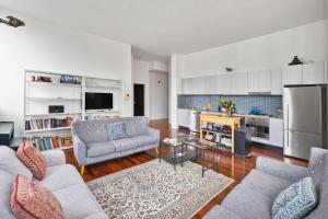 Top Floor Warehouse Haven in Surry Hills Sydney