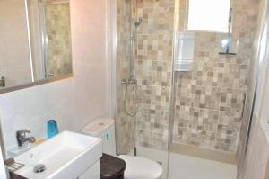 Appartement spacieux moderne en bord de mer