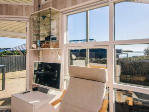 6 person holiday home in Rønde-By Traum