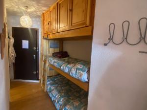 Studio confortable aux pieds des pistes, à Montgenèvre - FR-1-445-144