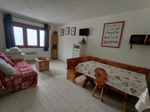 Studio cosy sur les pistes à Montgenèvre - 4 personnes, lave-linge, animaux acceptés - FR-1-445-55