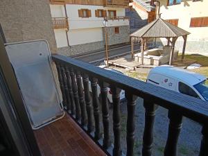 Studio lumineux rénové, proche pistes, animaux admis - FR-1-445-195