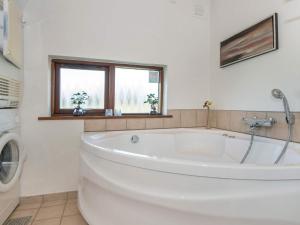 Tranquil Retreat in Thorsminde-By Traum