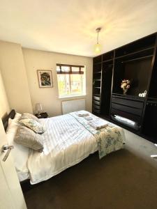 Wonderful two bedroom house in Bicester