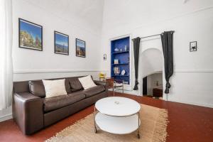 Les Sablettes - Vieille Ville Parking Bord de Mer