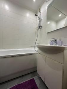 Апартаменти з трьома роздільними спальнями!