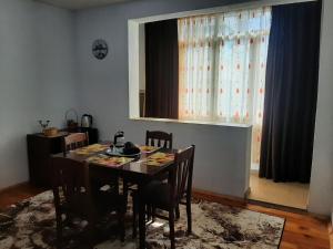 Апартамент Ризови