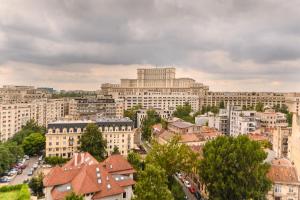 Central Green Oasis • 2BR Ultracentral Apt • AC