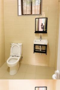 Jlynn retreat -2 Bed Rooms Apartment