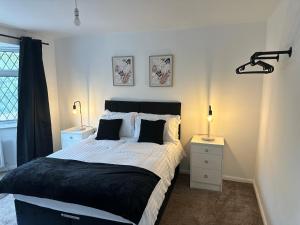 Delightful 4BR House in Nottingham Highfields Park, Nottingham Caves, Near City Centre and Quick Access to M1