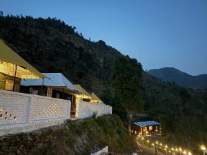 Nature Height Camps & Cottages Pangot