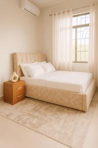 Jlynn retreat -2 Bed Rooms Apartment