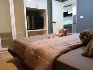 Modern 59m Sukhumvit 1BR - 31st Floor Pool - Gym