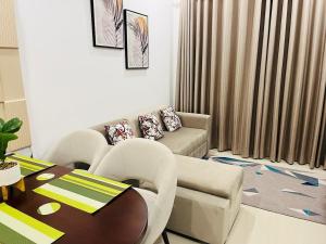 1 Bedroom Luxury Apartment at heart of Colombo