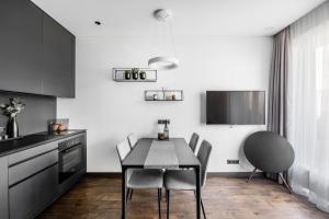 Designer Apartment with 19 squares Green Terrace