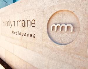 423 Menlyn maine Apartment